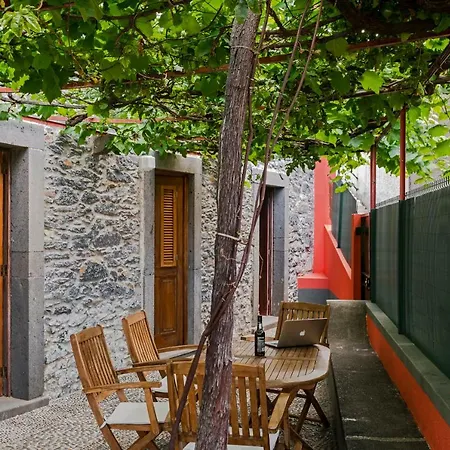 Дом отдыха Casa Da Aldeia By An Island Камара-де-Лобуш